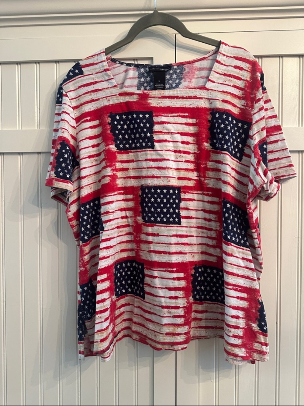 Alfred Dunner Studio Red, White & Navy Star Stripe Tee